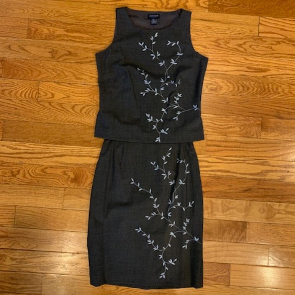 Ann Taylor Wool Stretch Shell and Pencil Skirt Suit size 6